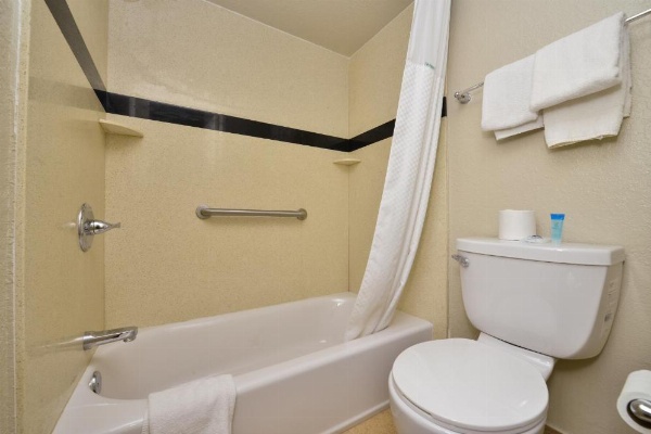 SureStay Hotel by Best Western Vallejo Napa Valley image 28