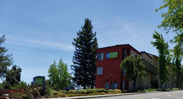 SureStay Hotel by Best Western Vallejo Napa Valley image 6